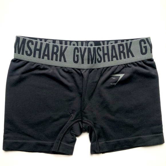 Gymshark S/S Fit Seamless Shorts & Seamless Strappy Sports Bra Set - Picture 2 of 7